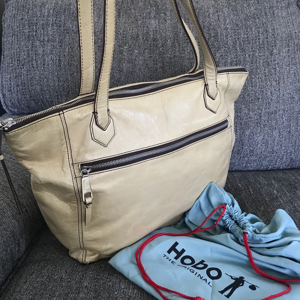 Hobo International leather tote shoulder bag purse taupe